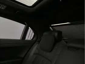BMW i7 (2023) thumbnail 33