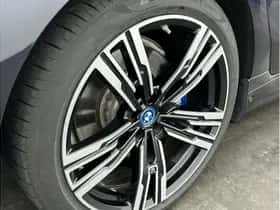BMW i7 (2023) thumbnail 39