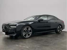 BMW i7 (2023) thumbnail 41