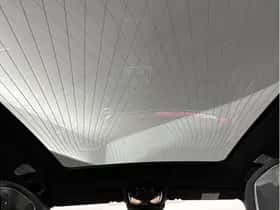 BMW i7 (2023) thumbnail 9
