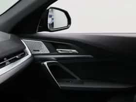 BMW iX2 (2024) thumbnail 15