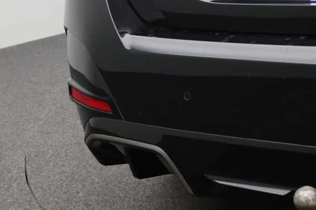 BMW i4 (2022) thumbnail 6