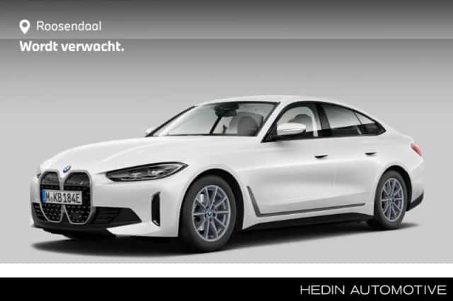 BMW i4 (2023) thumbnail 1
