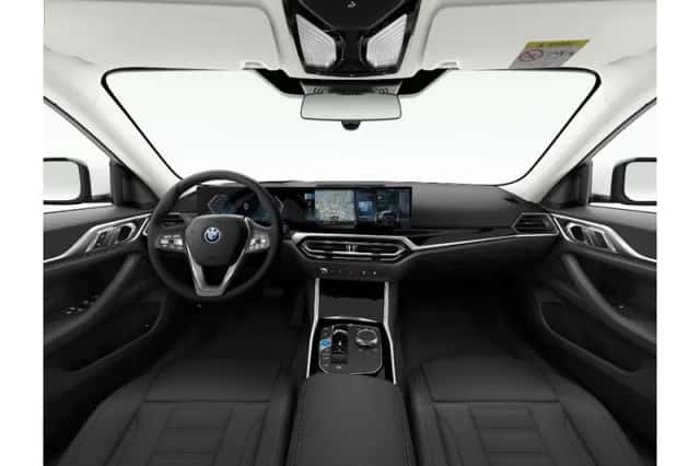BMW i4 (2023) thumbnail 3