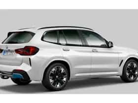 BMW iX3 (2023) thumbnail 2