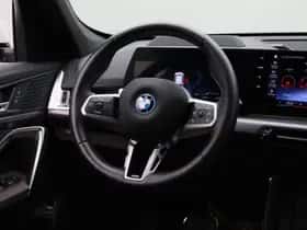 BMW iX1 (2023) thumbnail 23