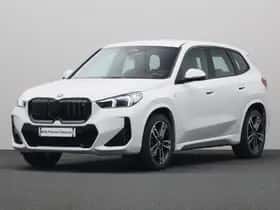 BMW iX1 (2023) thumbnail 26