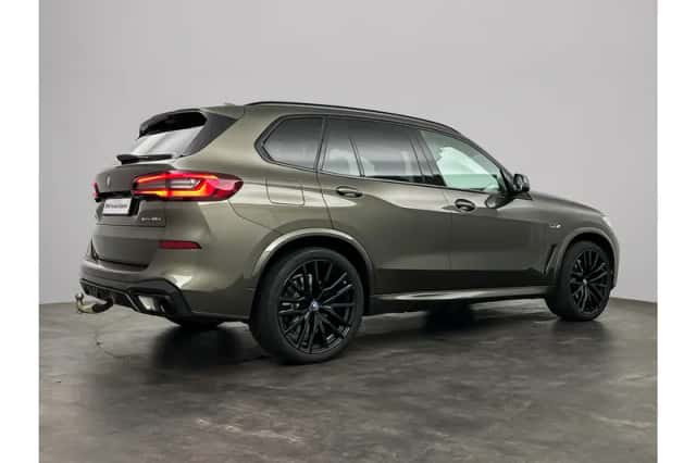 BMW X5 (2023) thumbnail 2