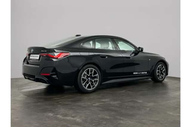 BMW i4 (2026) thumbnail 2