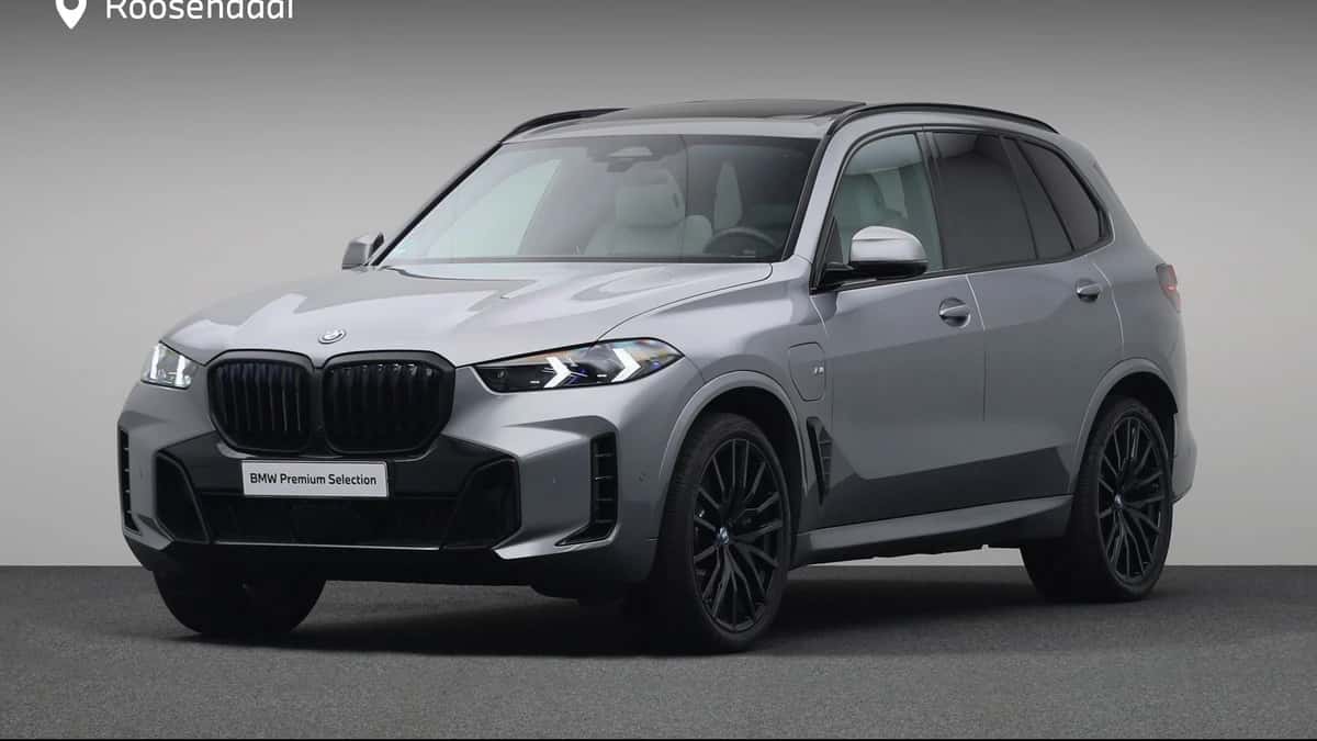 BMW X5 (2025) — foto 1