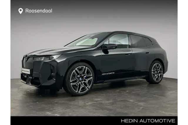 BMW iX (2026) thumbnail 1