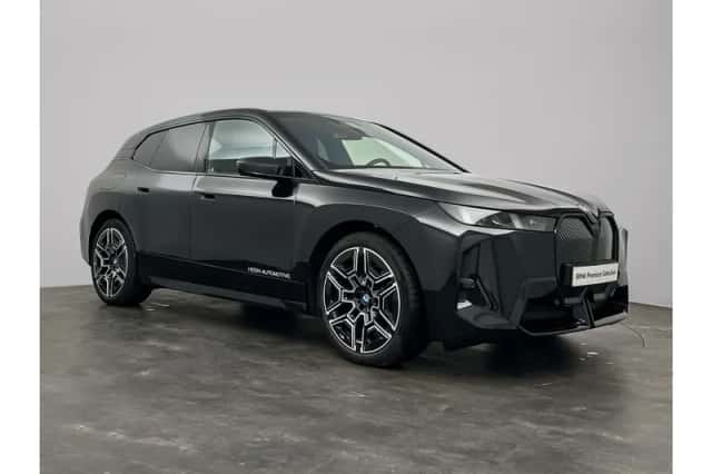 BMW iX (2026) thumbnail 2