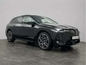 BMW iX (2026) thumbnail 2