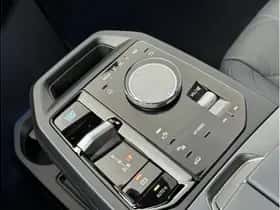BMW iX (2026) thumbnail 18