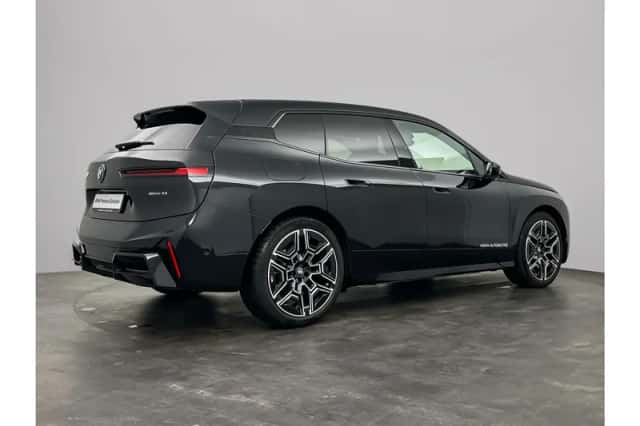 BMW iX (2026) thumbnail 3
