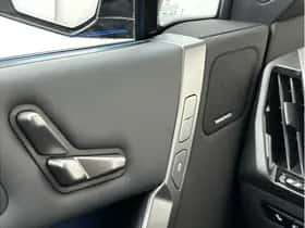 BMW iX (2026) thumbnail 23