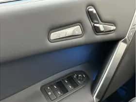 BMW iX (2026) thumbnail 24