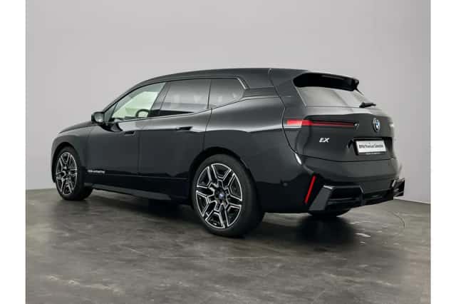 BMW iX (2026) thumbnail 4