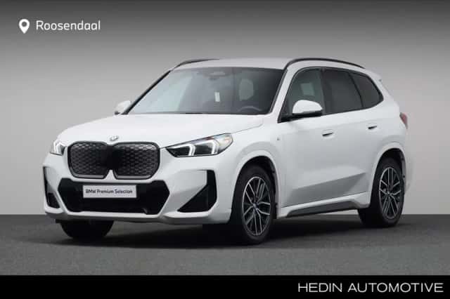 BMW iX1 (2024) thumbnail 1