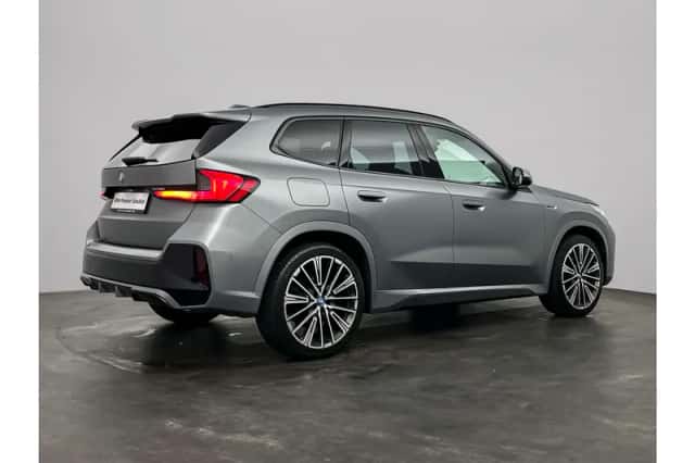 BMW X1 (2023) thumbnail 2