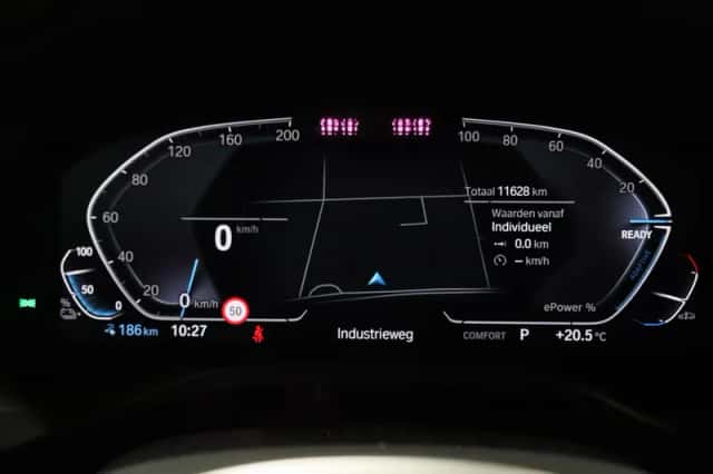 BMW iX3 (2024) thumbnail 3