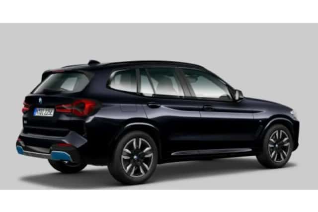 BMW iX3 (2022) thumbnail 2