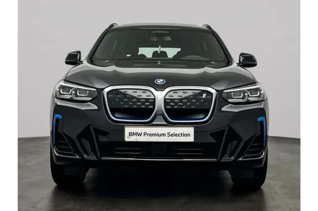 BMW iX3 (2022) thumbnail 6