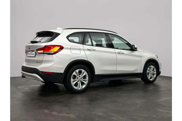 BMW X1 (2021) thumbnail 3