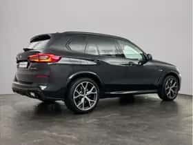 BMW X5 (2022) thumbnail 2