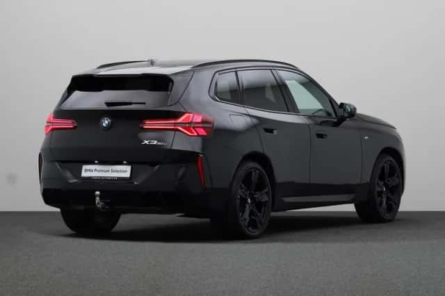 BMW X3 (2024) thumbnail 2