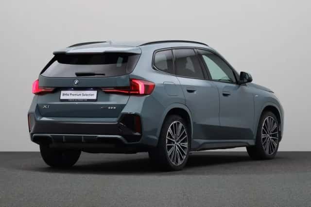 BMW X1 (2023) thumbnail 2