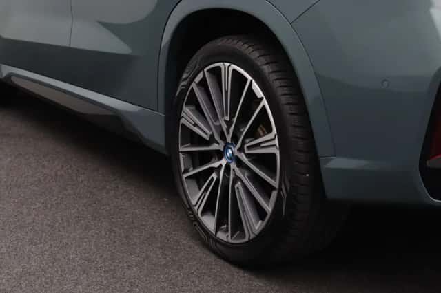 BMW X1 (2023) thumbnail 5