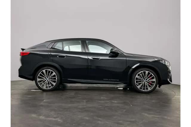 BMW iX2 (2026) thumbnail 6