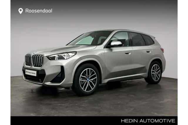 BMW iX1 (2023) thumbnail 1