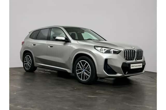 BMW iX1 (2023) thumbnail 4