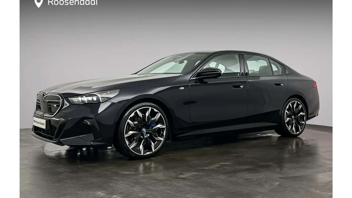BMW i5 (2024) — foto 1