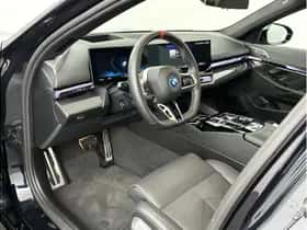 BMW i5 (2024) thumbnail 26