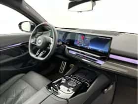 BMW i5 (2024) thumbnail 31