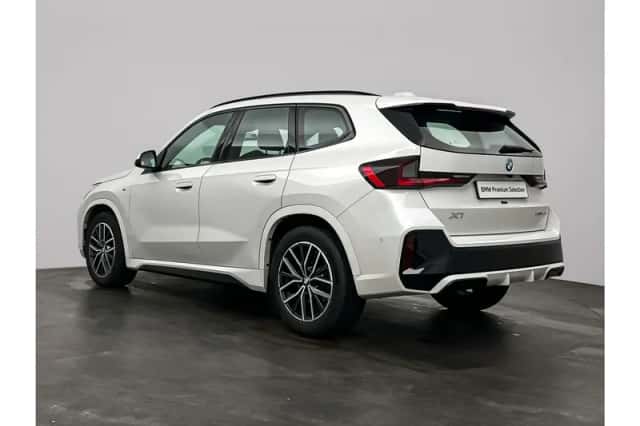 BMW X1 (2023) thumbnail 3