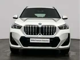BMW X1 (2023) thumbnail 6