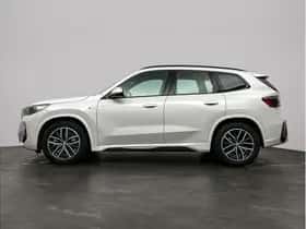 BMW X1 (2023) thumbnail 8