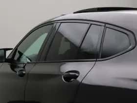 BMW X4 (2022) thumbnail 4