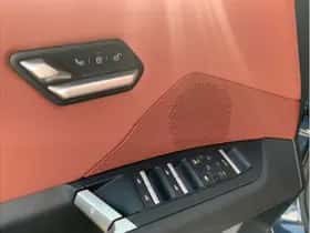 BMW iX3 (2026) thumbnail 2