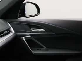 BMW iX1 (2025) thumbnail 15