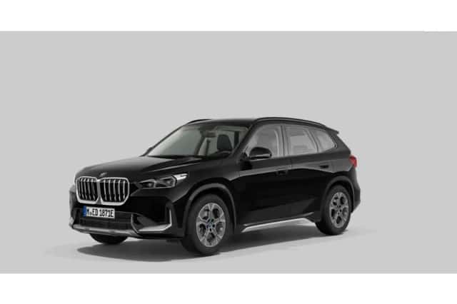 BMW iX1 (2023) thumbnail 3