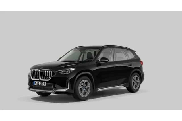 BMW iX1 (2023) thumbnail 3