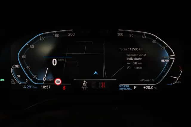 BMW iX3 (2021) thumbnail 3
