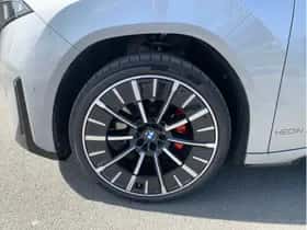 BMW iX3 (2026) thumbnail 3