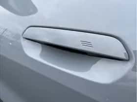 BMW i4 (2026) thumbnail 3
