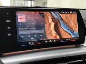 BMW iX2 (2025) thumbnail 11